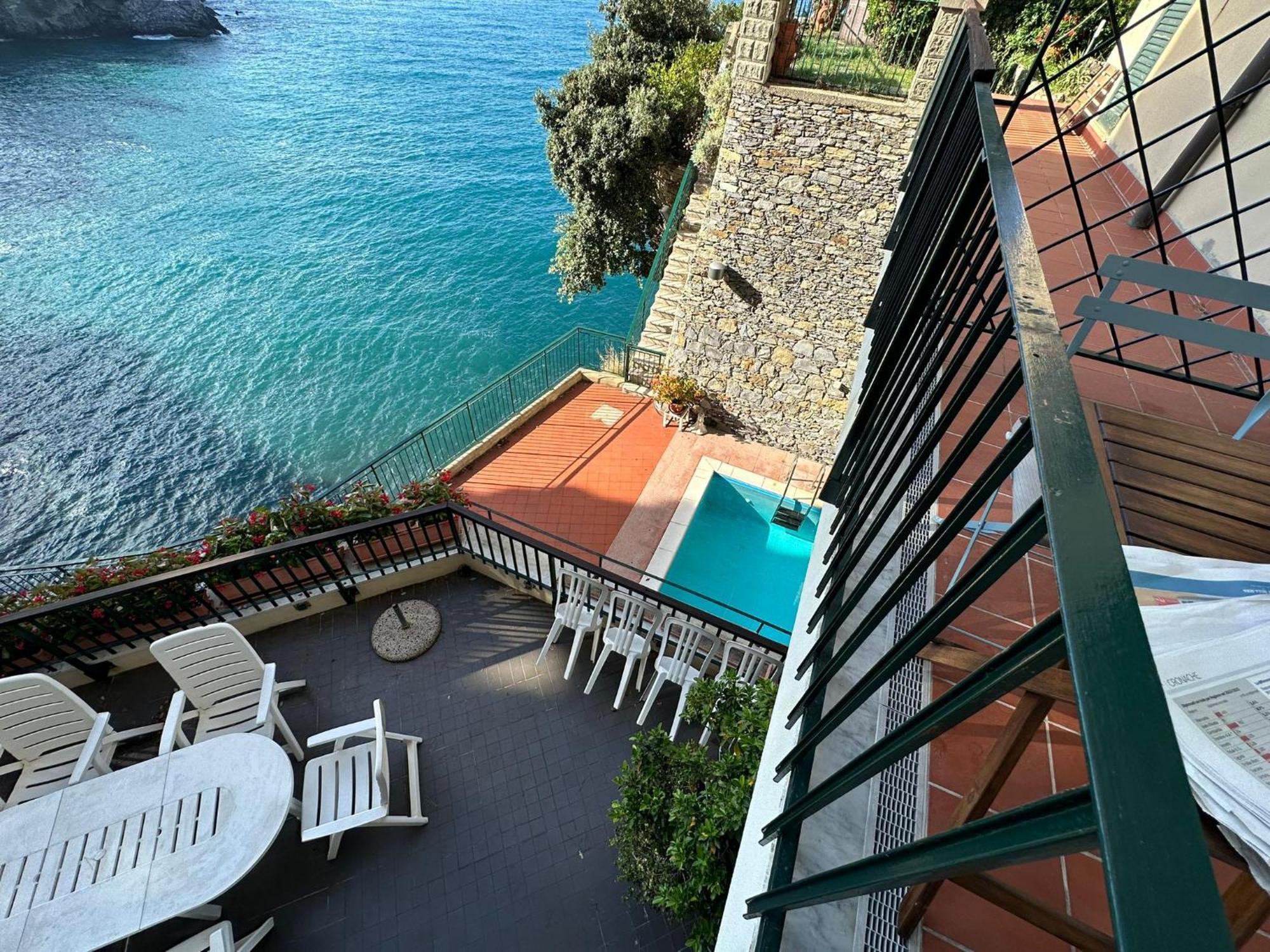 Pieve Ligure A Picco Sul Mare Con Piscina Villa Regina Exterior foto
